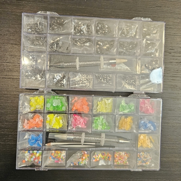 Handmade Custom Press On Set - Gems/Charms - Picture 4 of 16